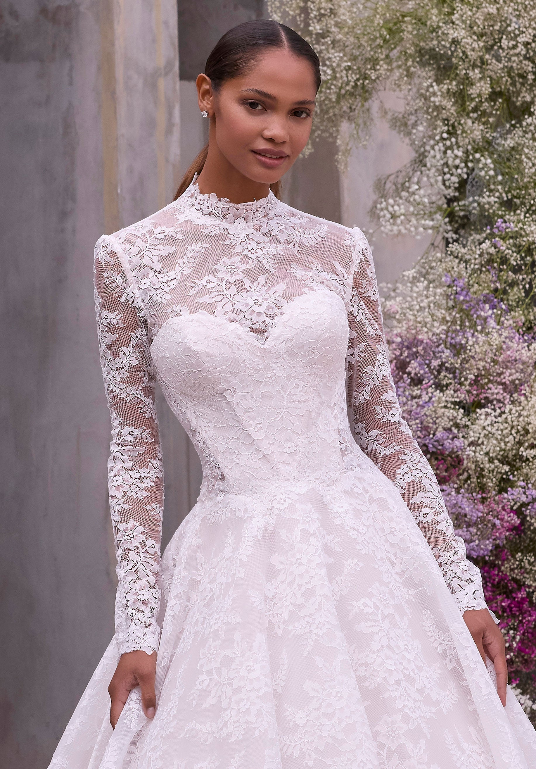 Chantilly Lace Wedding Dress Jacket Lace Serving Up The Winter Wedding Inspo In Honor Of This Chantilly Lace Wedding Dress Jacket Lace Serving Up The Winter Wedding Inspo In Honor Of This