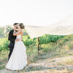 Off The Vine: A Stunning Vineyard Wedding
