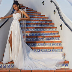 Choosing the Perfect Wedding Dress for Every Season