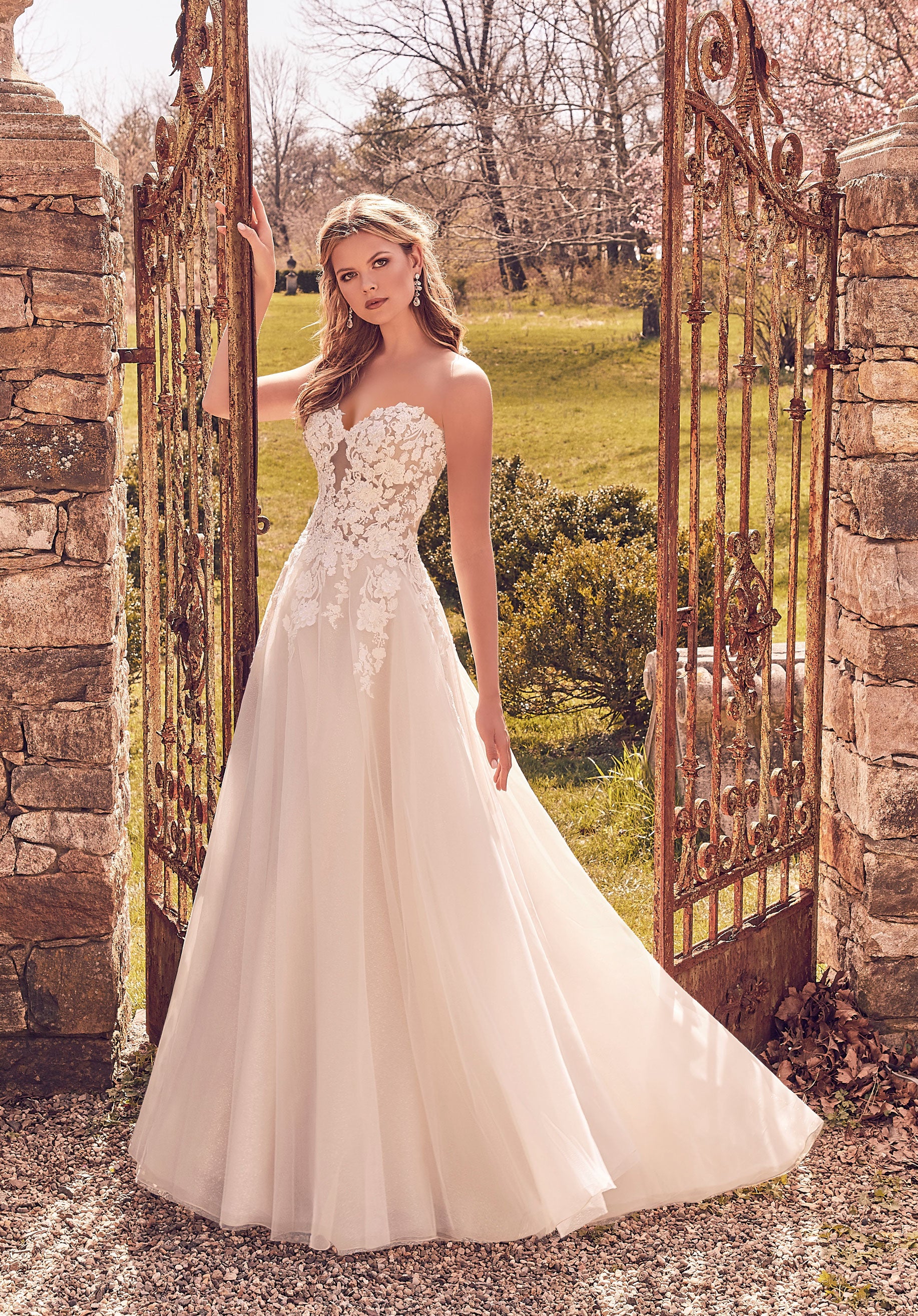Pierette, Style 2044Pierette, Style 2044