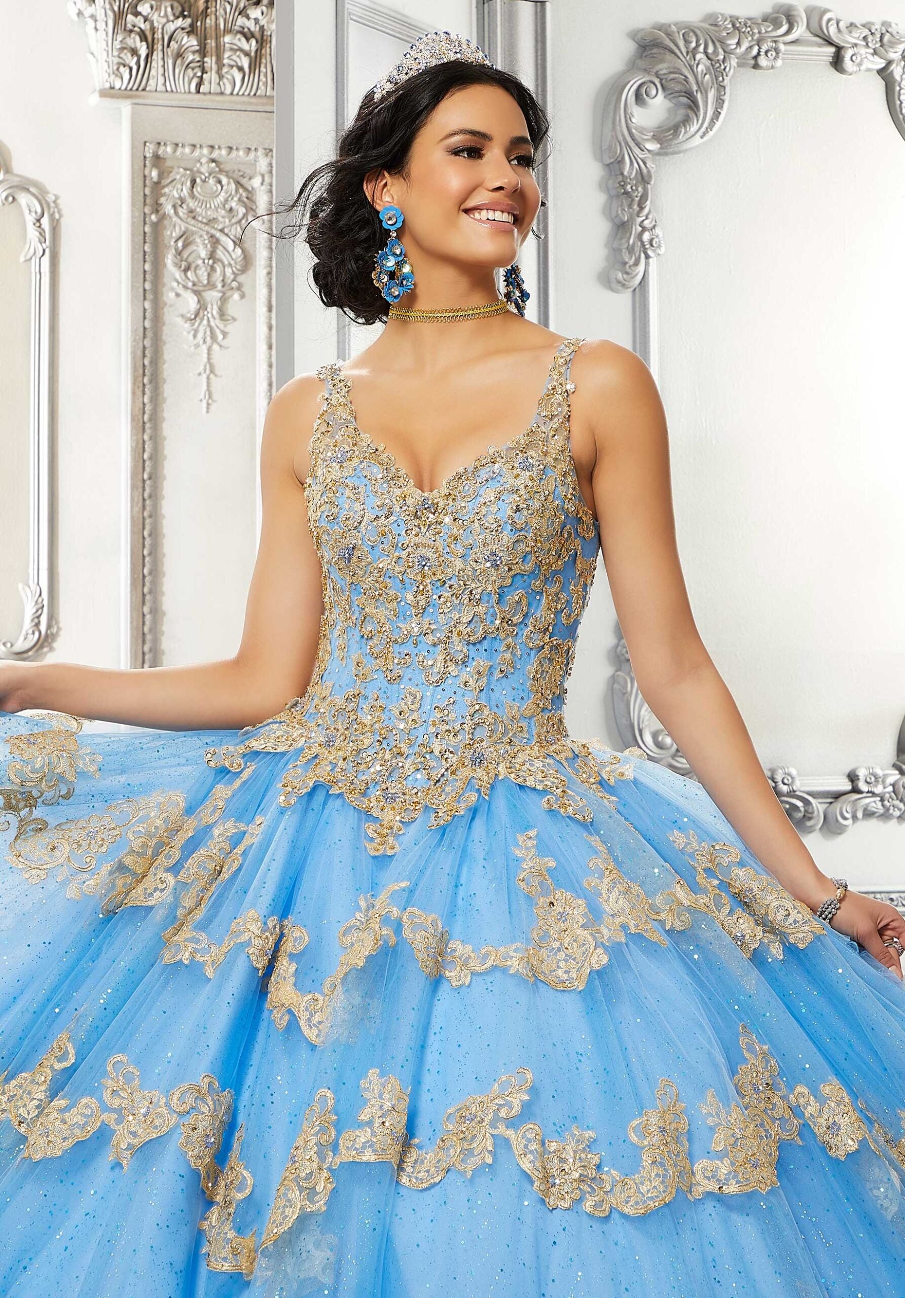 Contrasting Lace Appliqué Quinceañera Dress