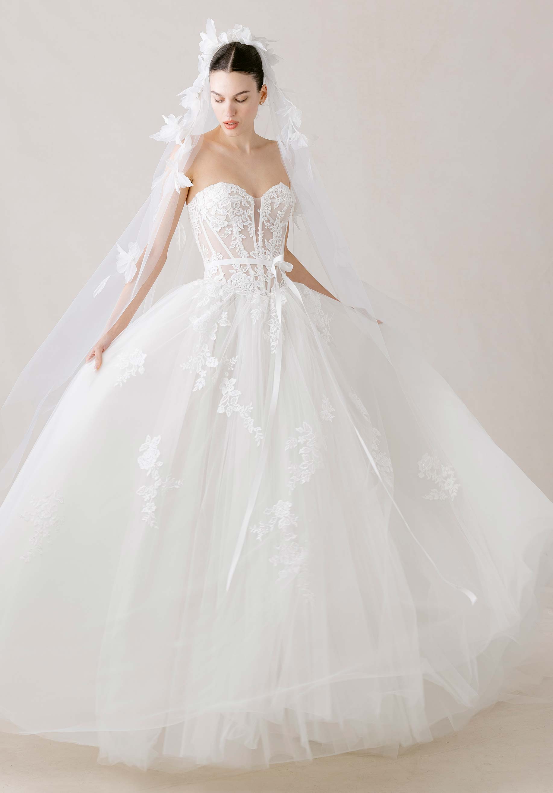 Relevé Wedding Dress