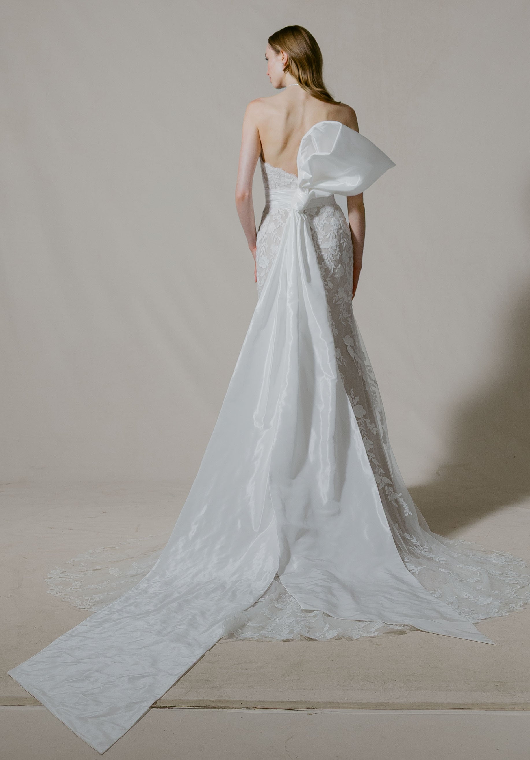 Single Loop Taffeta Bow