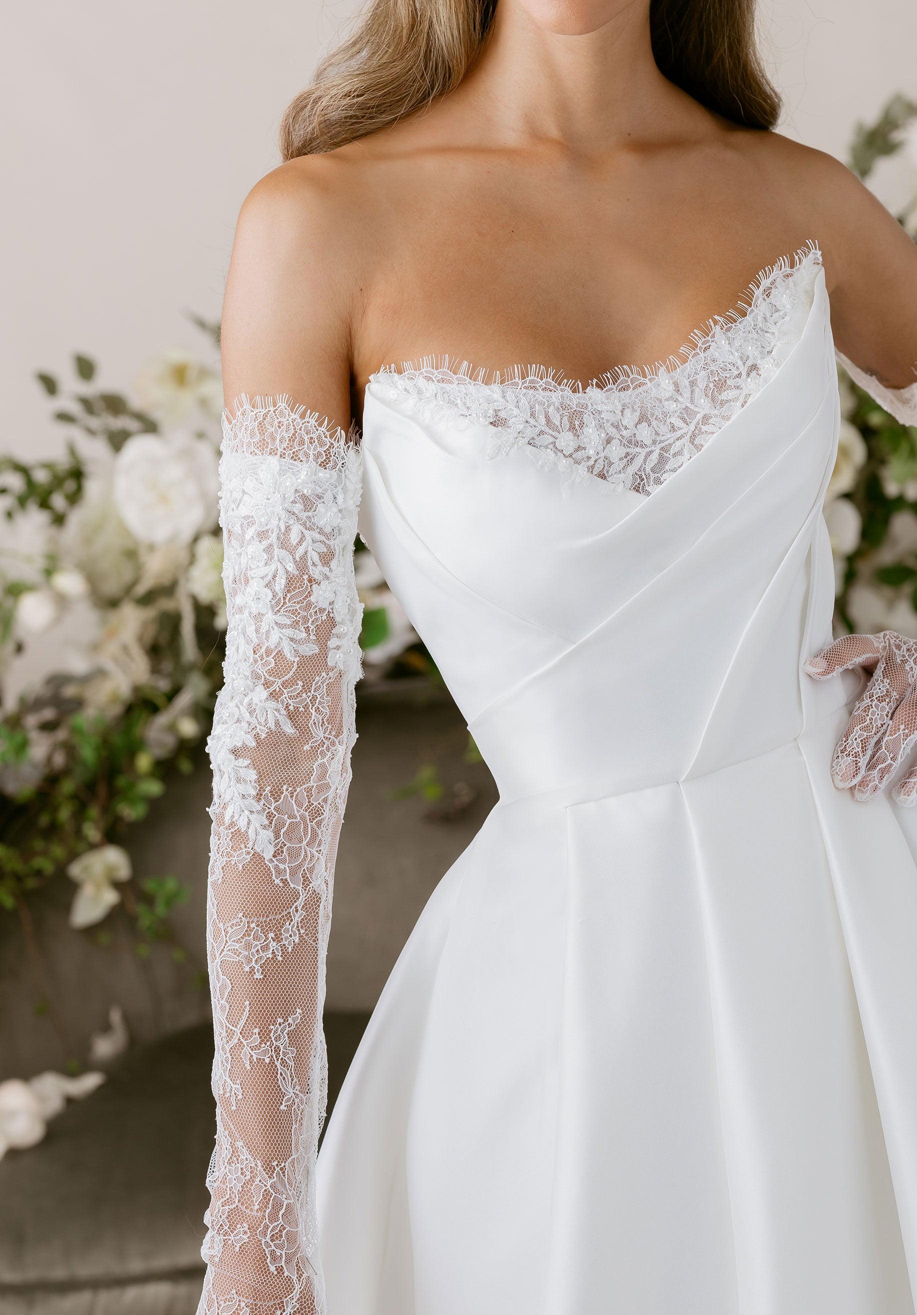 Floral Threadwork Chantilly Lace Gloves