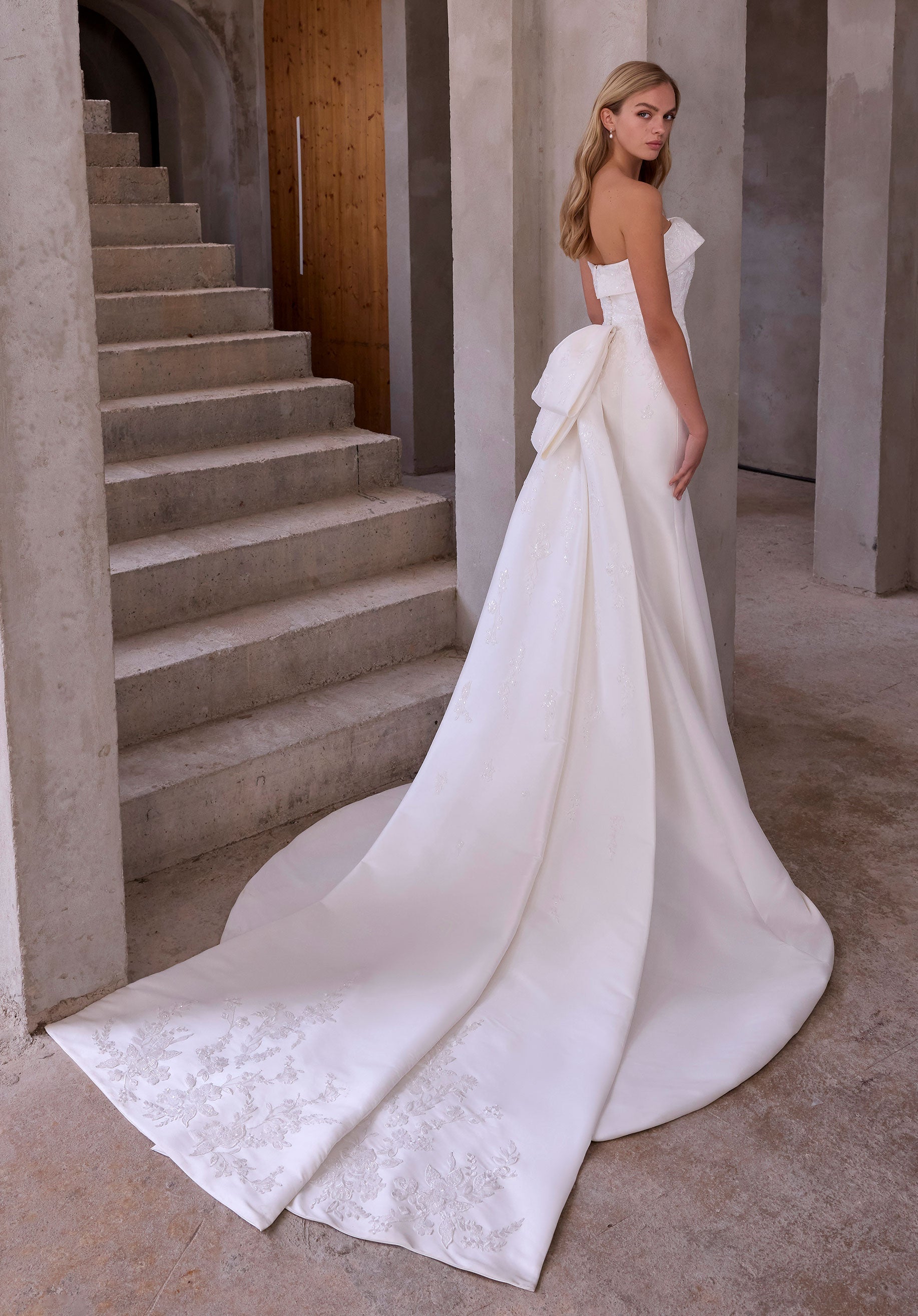 beaded-lace-mikado-bow Morilee