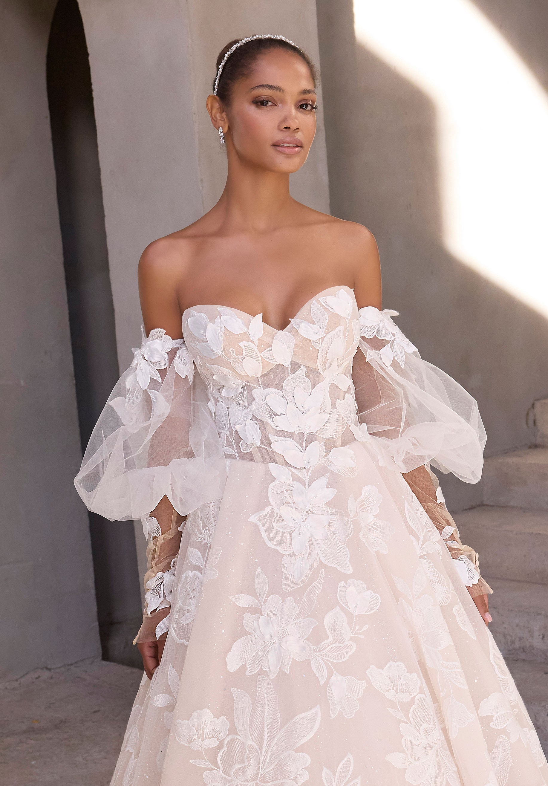 threadwork-appliqué-fitted-cuff-sleeves Morilee