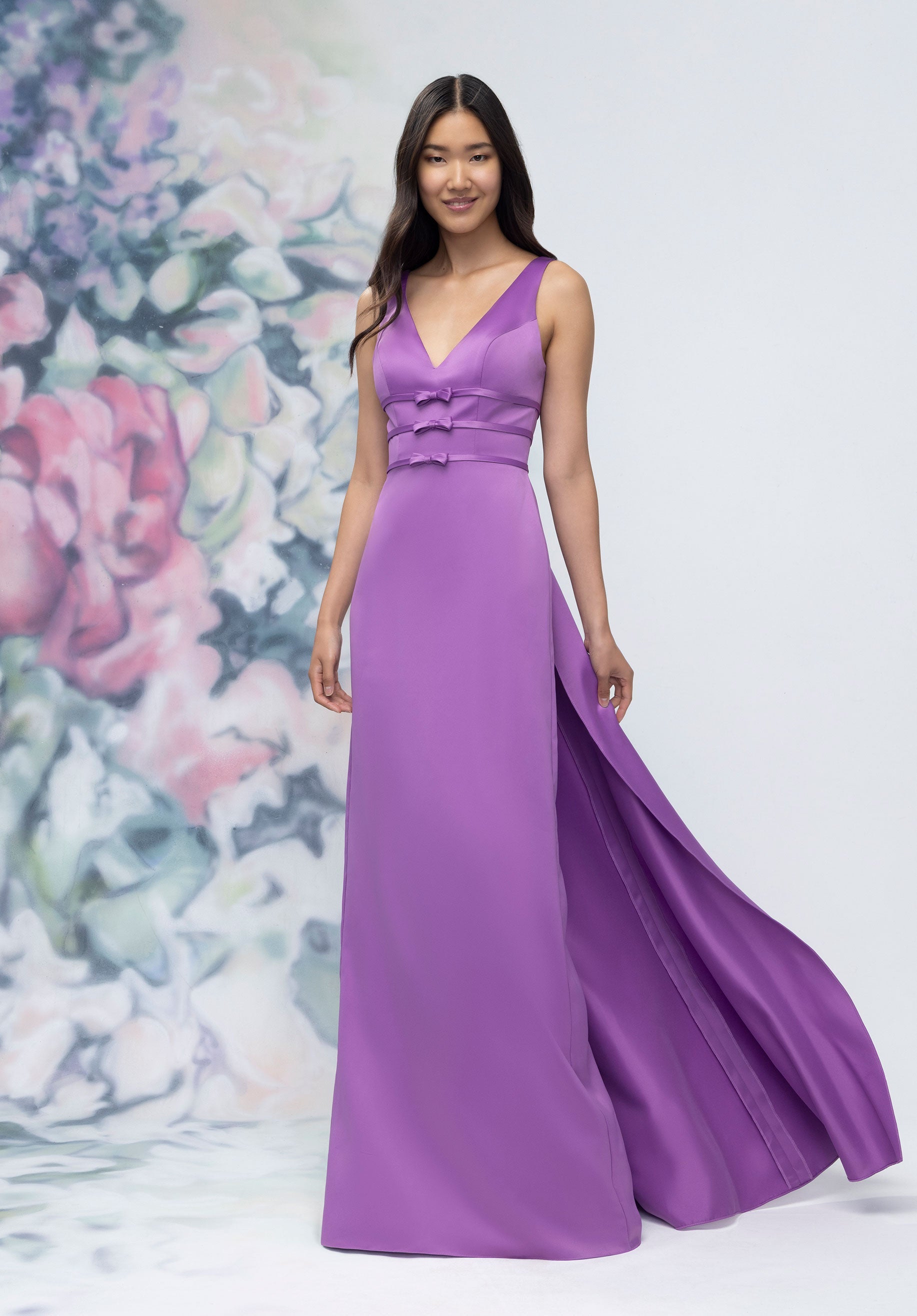 V-Neck Banded Bow Satin Bridesmaid Dress with Detachable Train