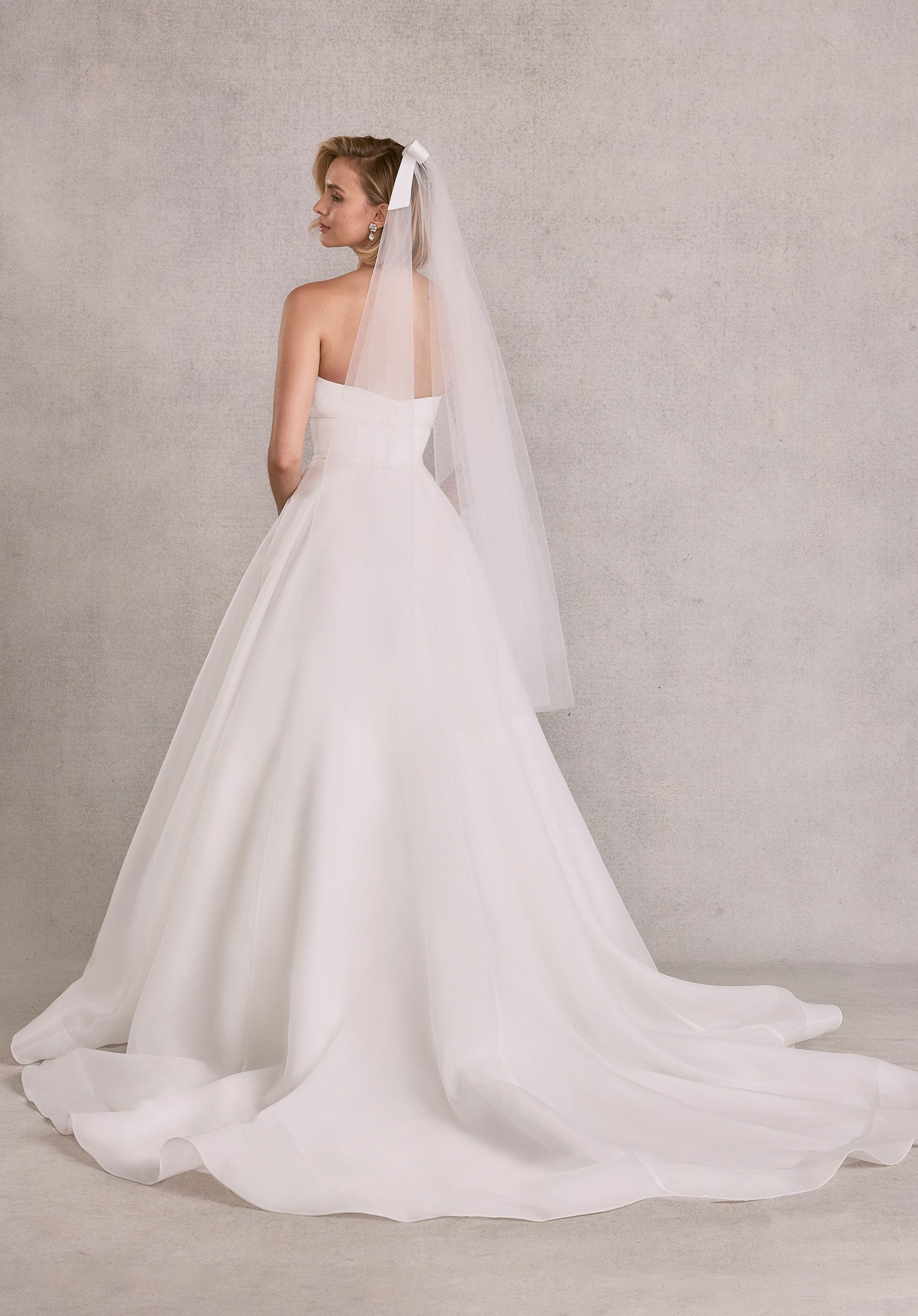 Fingertip Length Tulle Veil with Satin Bow